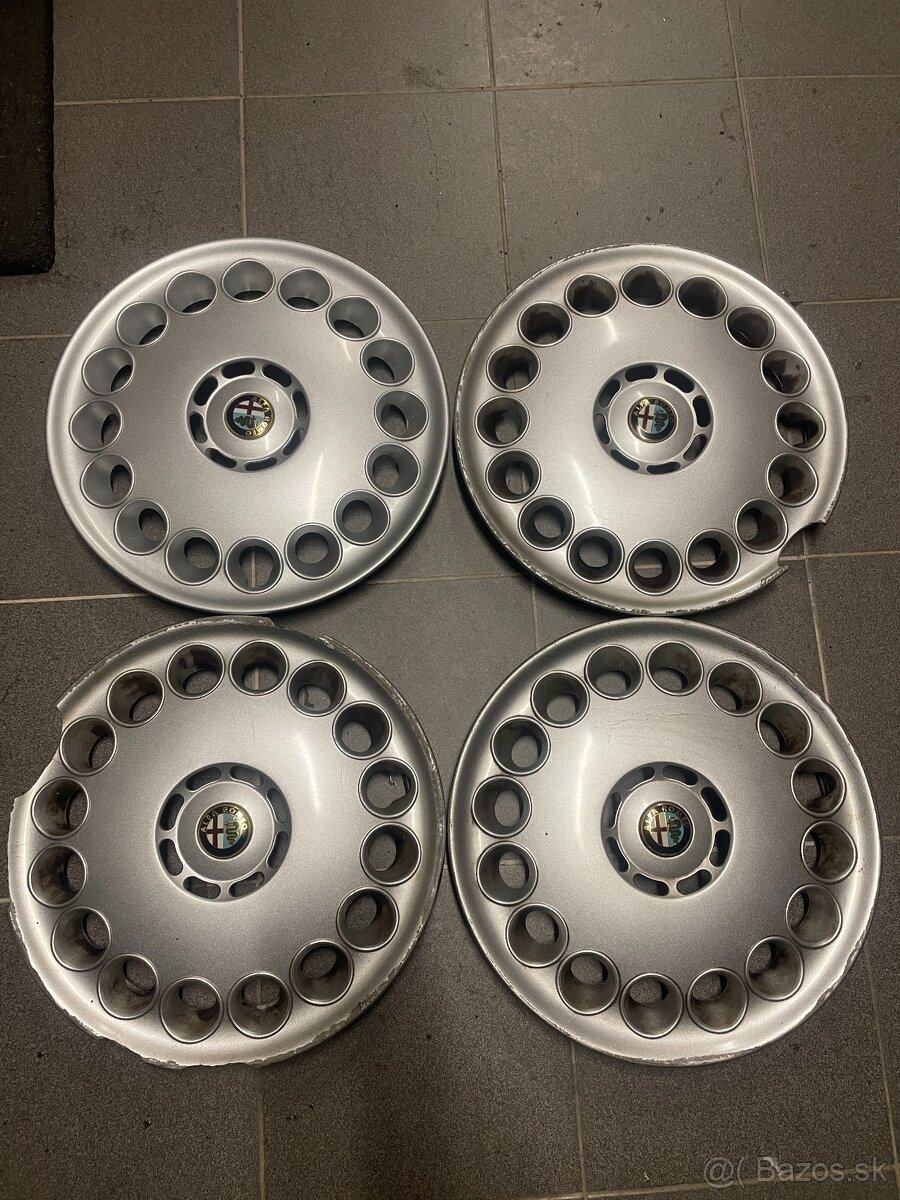 Predám puklice Alfa Romeo R15 – sada 4 kusy