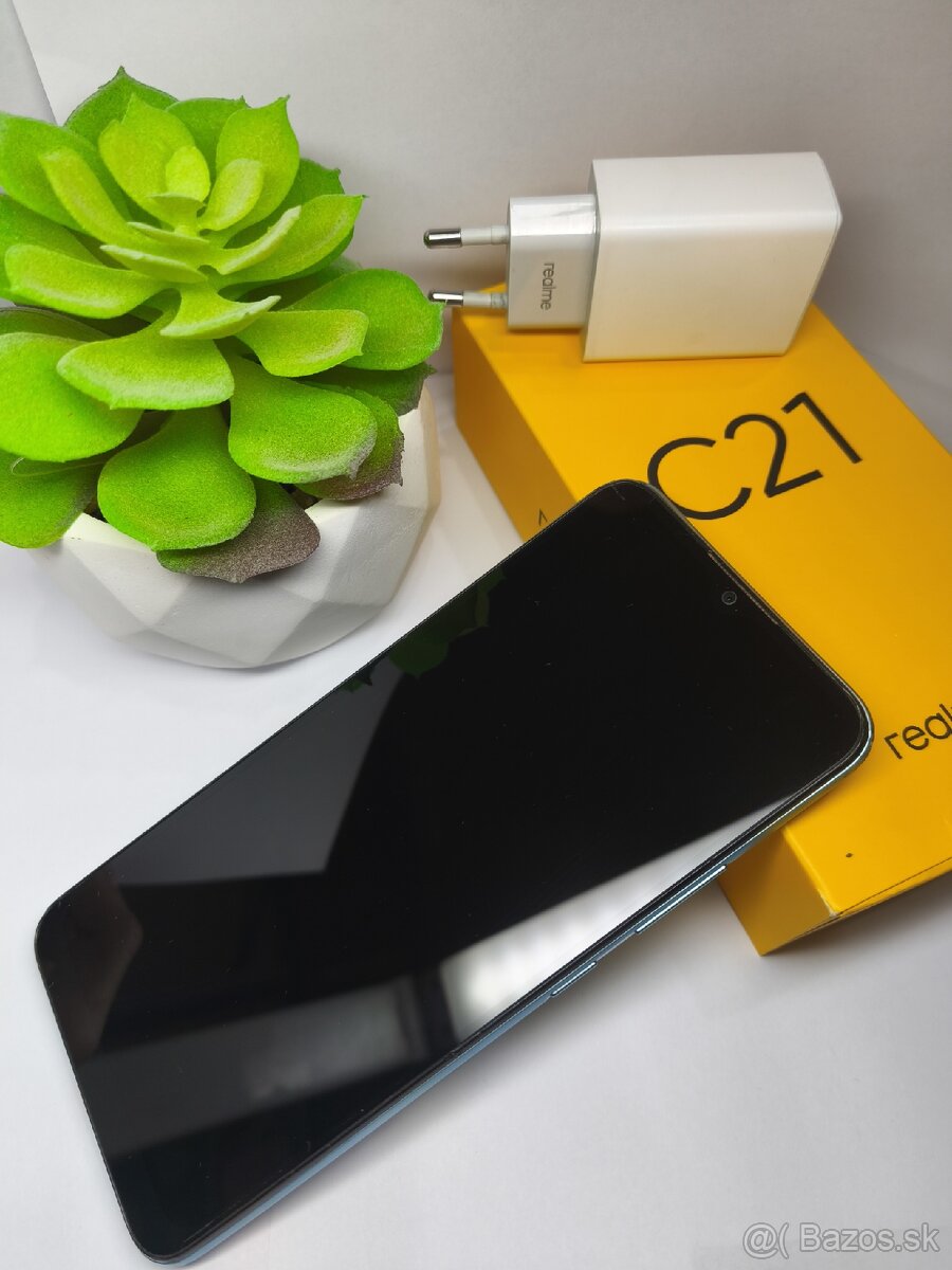 Predám mobilný telefón Realme C21