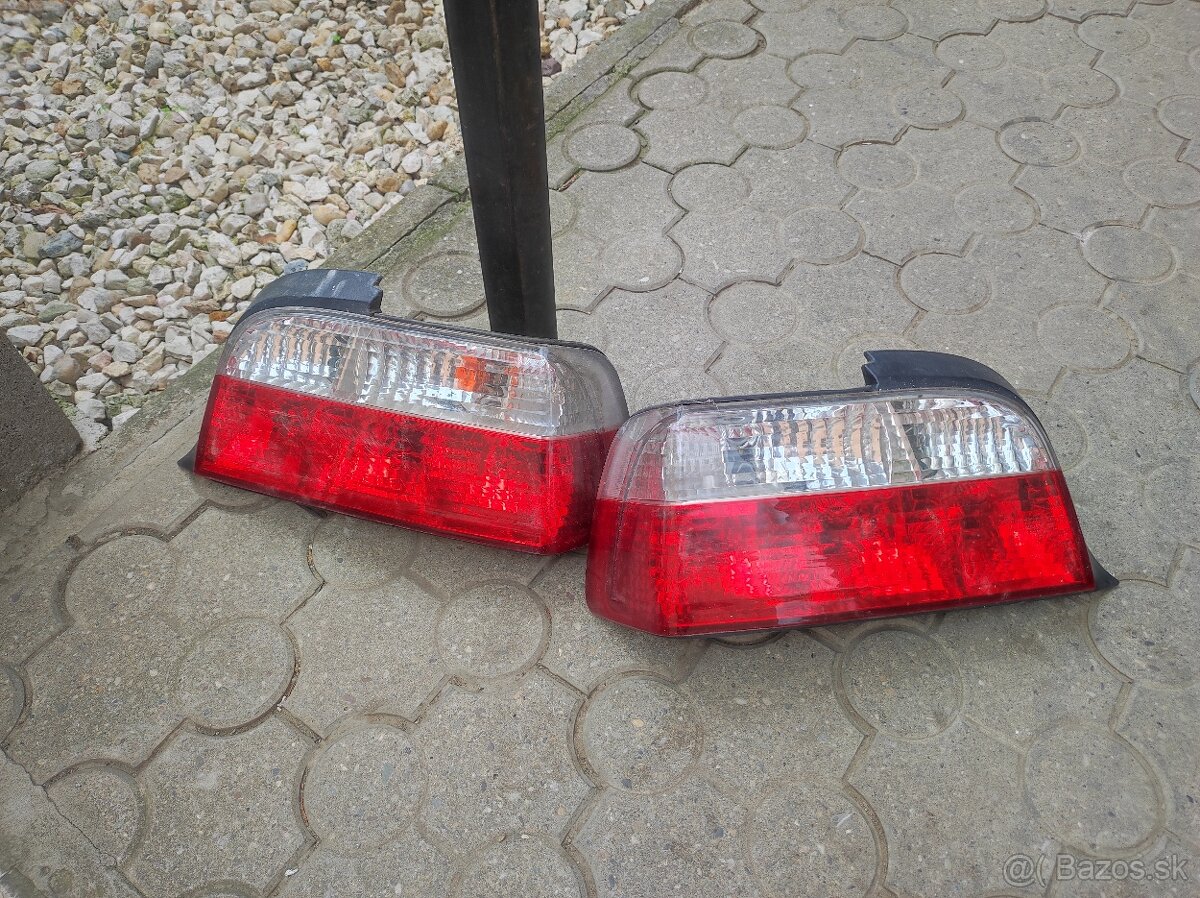 E36 coupe zadné svetlá