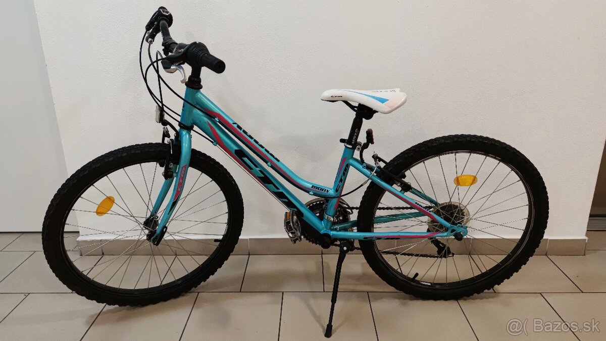 Dievčenský bicykel 24" (od 125 cm)