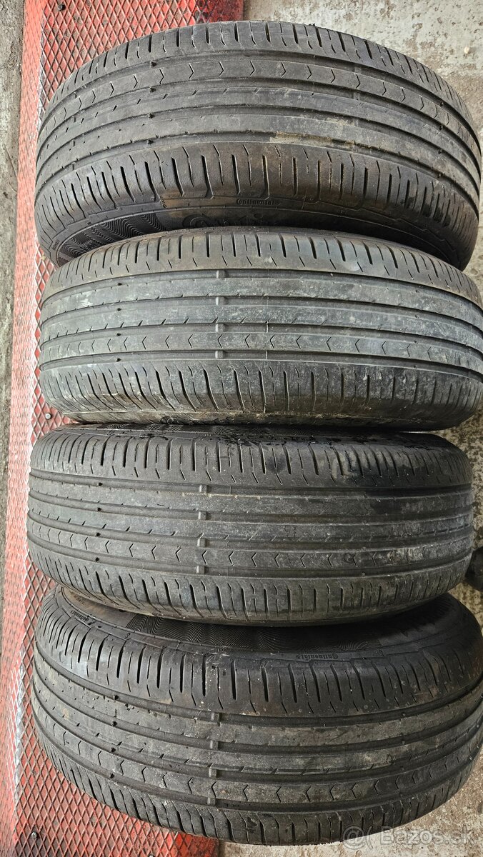 Predam 4ks letne pneu 225/65 R17 continental