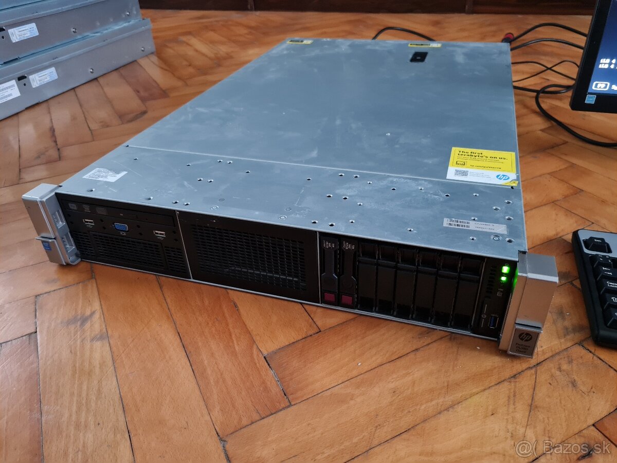 Server HP ProLiant DL380p Gen8