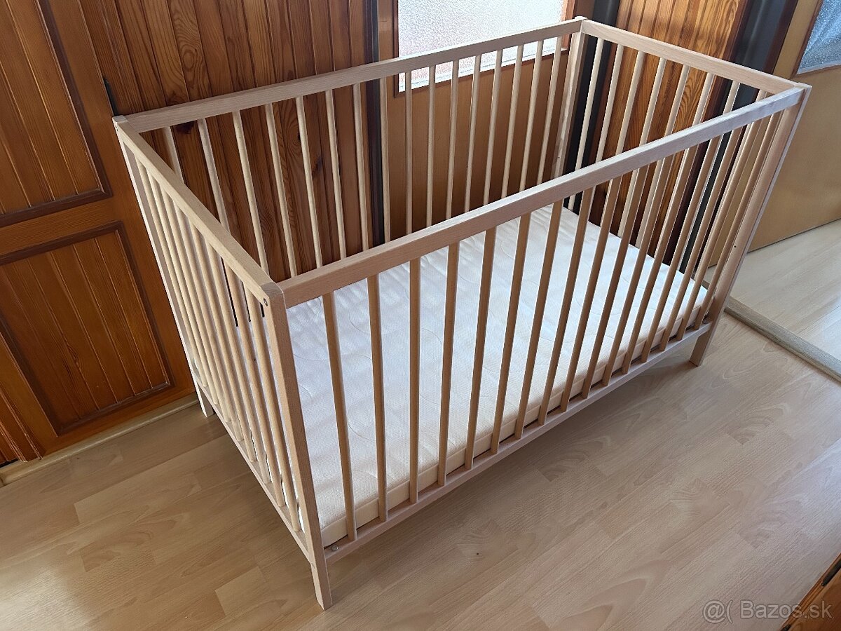 Detská postieľka Ikea + príslušenstvo
