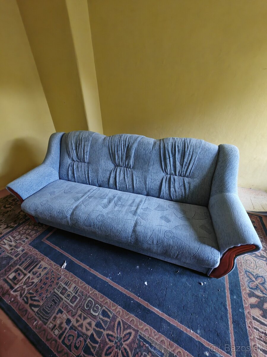 Modrý gauč