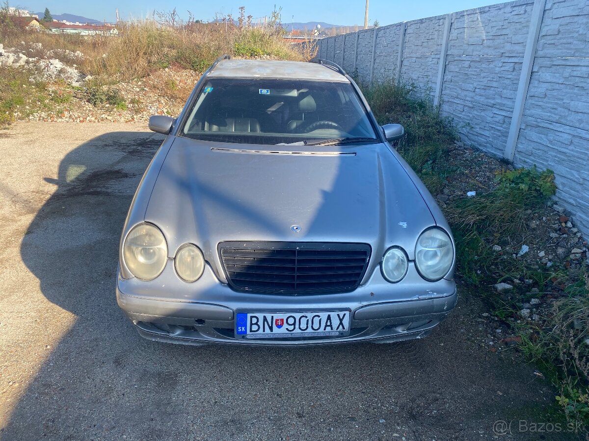 Mercedes-Benz E220 CDI