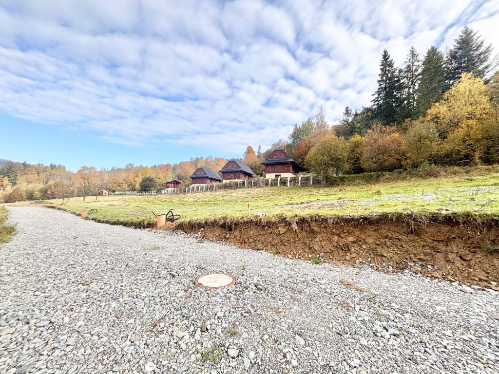 Luxusné pozemky so sieťam kúsok od centra i lyžiarskeho stre