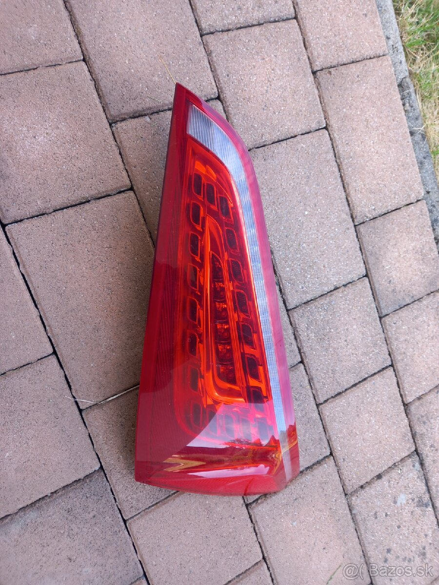 Zadne svetlo pravé, audi q5