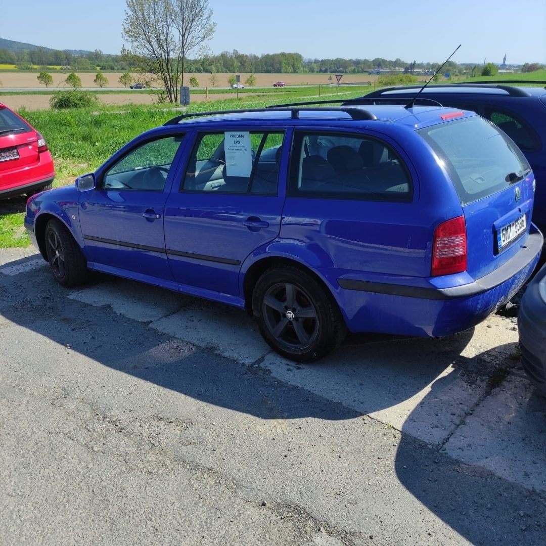 Škoda Octavia combi LPG Tour Modrá