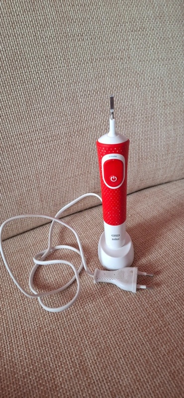 Detská elektronická kefka OralB Braun