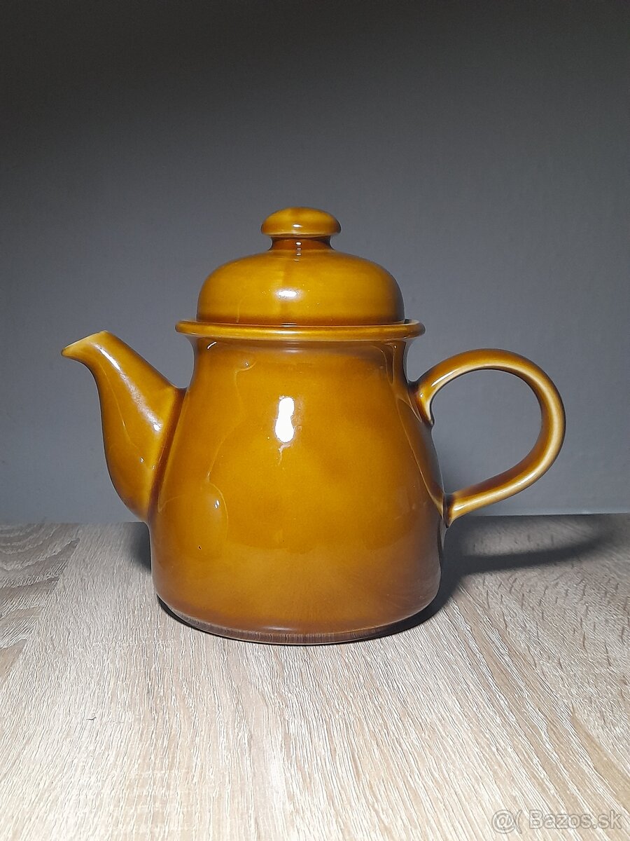Keramický čajník, retro