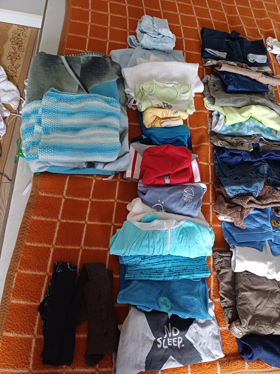 Darujem balík oblečenia