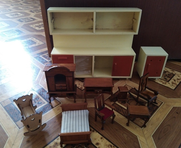 Retro hračky - nábytok