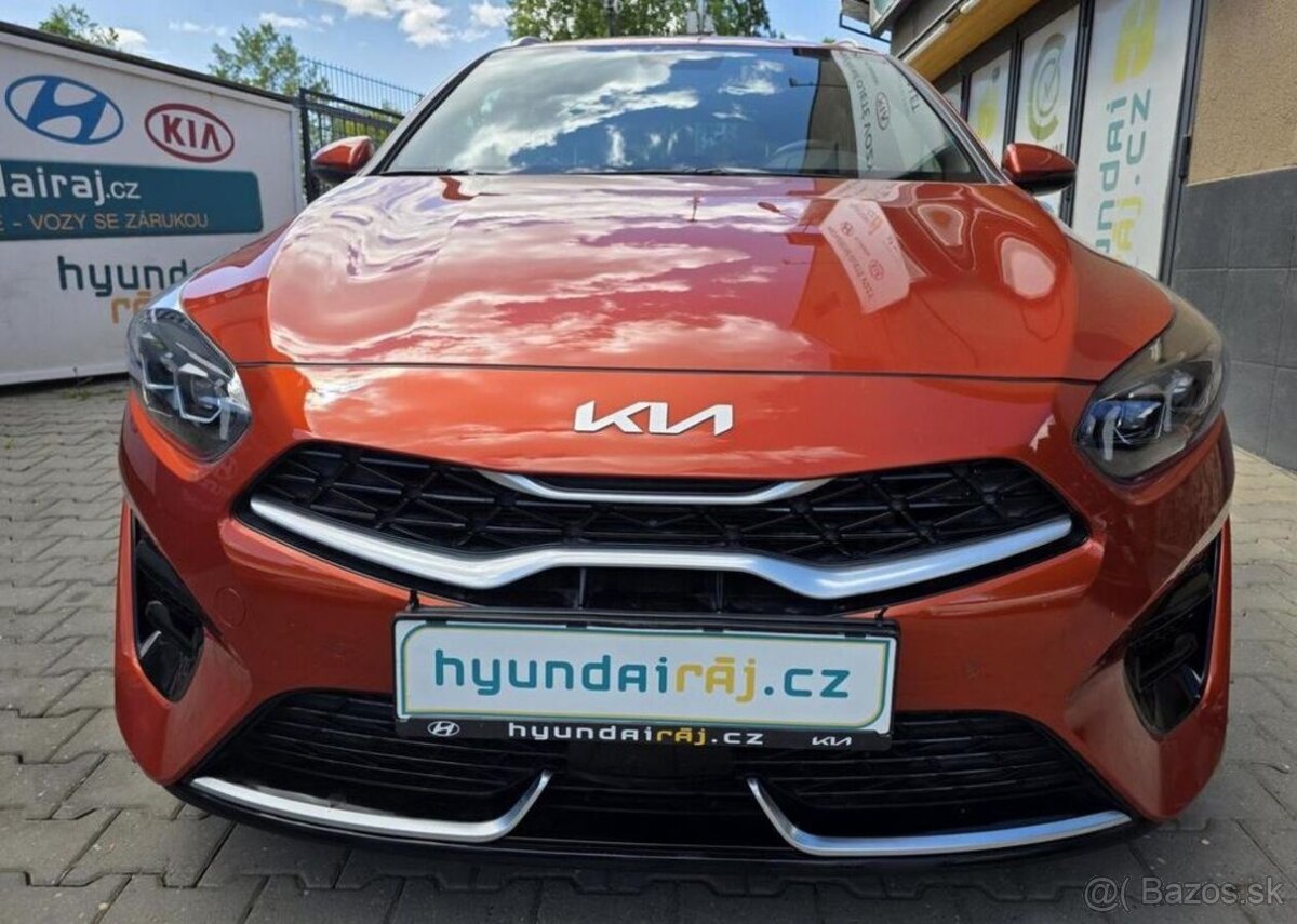 Kia Cee´d 1.5-GT-Line-ZÁRUKA-PAMĚŤ SED.