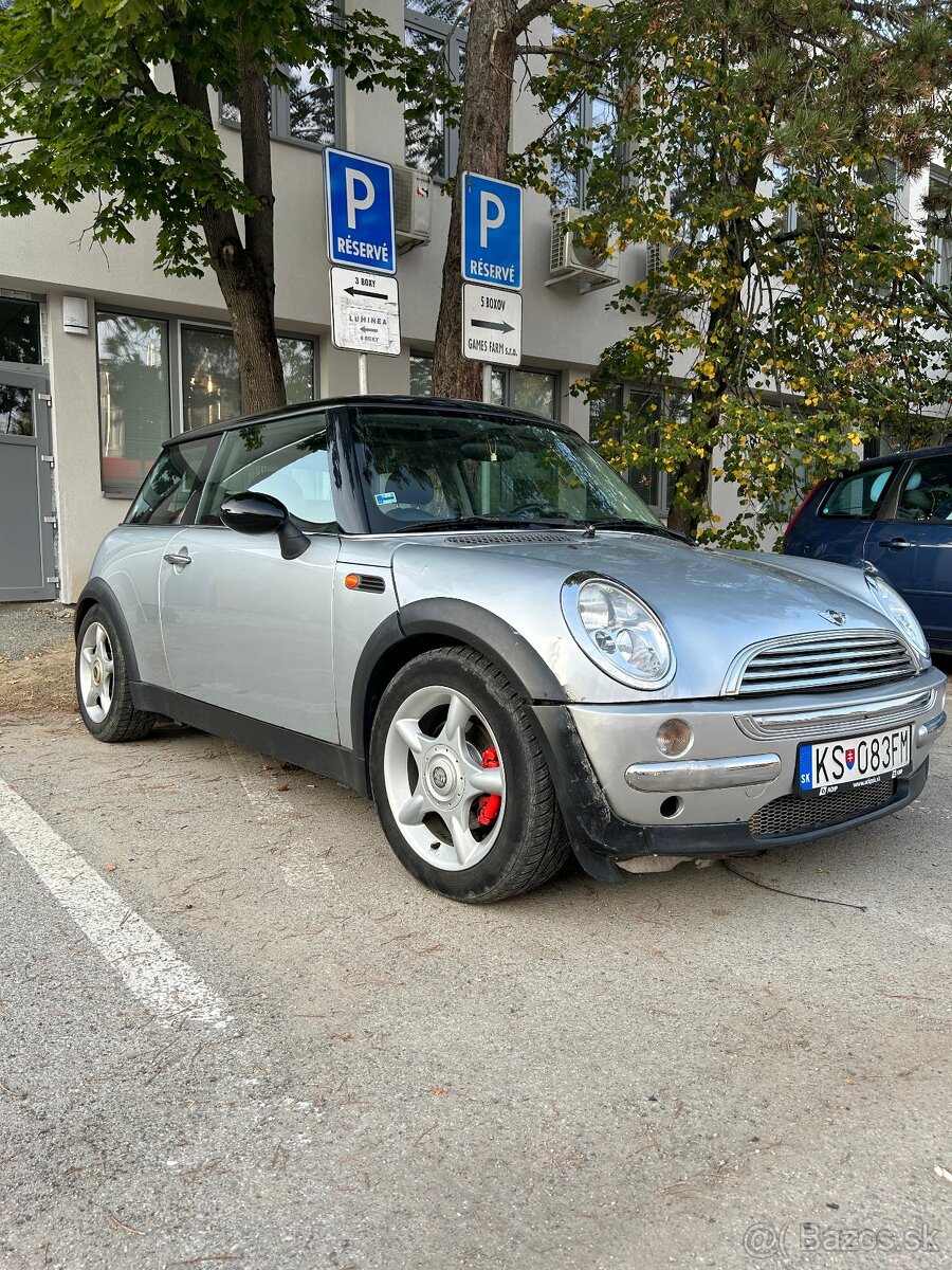 MINI Cooper R50 1.6 benzín, klimatizácia, panoráma