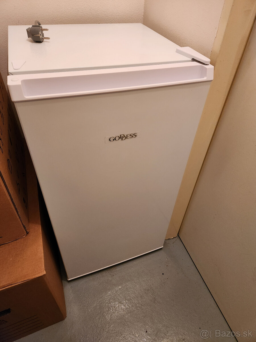 Predám chladničku Goddess RSF085GWAE v bielej farbe