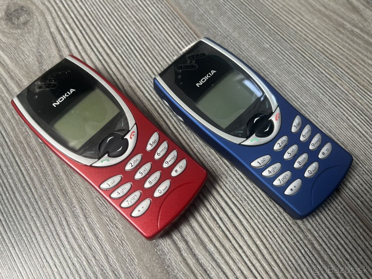 .:  Nokia 8210 - original Modra + Červená