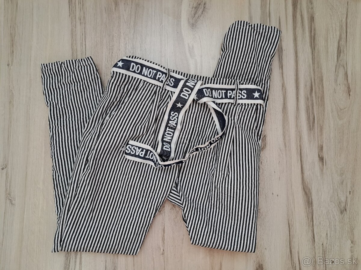 čierno biele pásikavé nohavice, uni