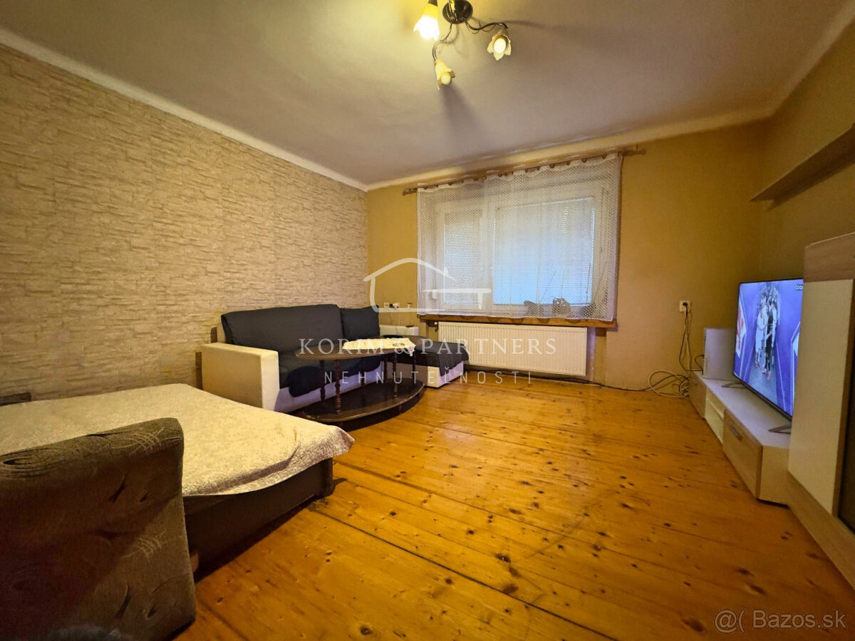 2 izbový  tehlový byt s vlastným kúrením, E. B. Lukáča, Komá