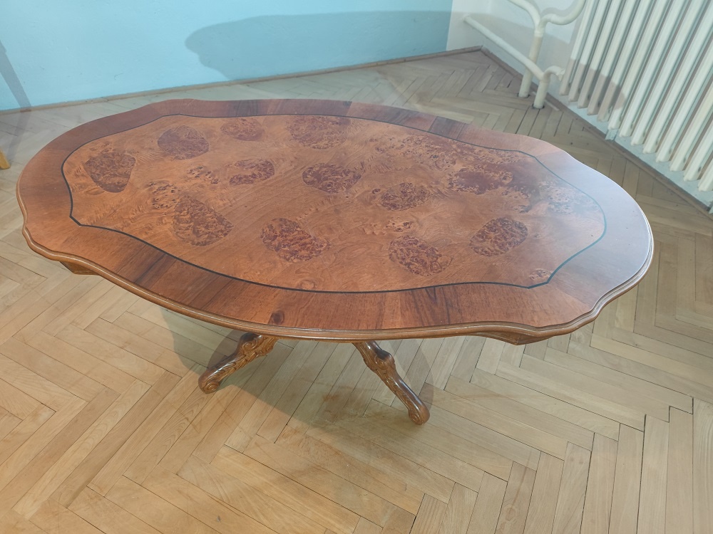 PREDÁM RUSTIKÁLNY KONFERENČNÝ STȎL