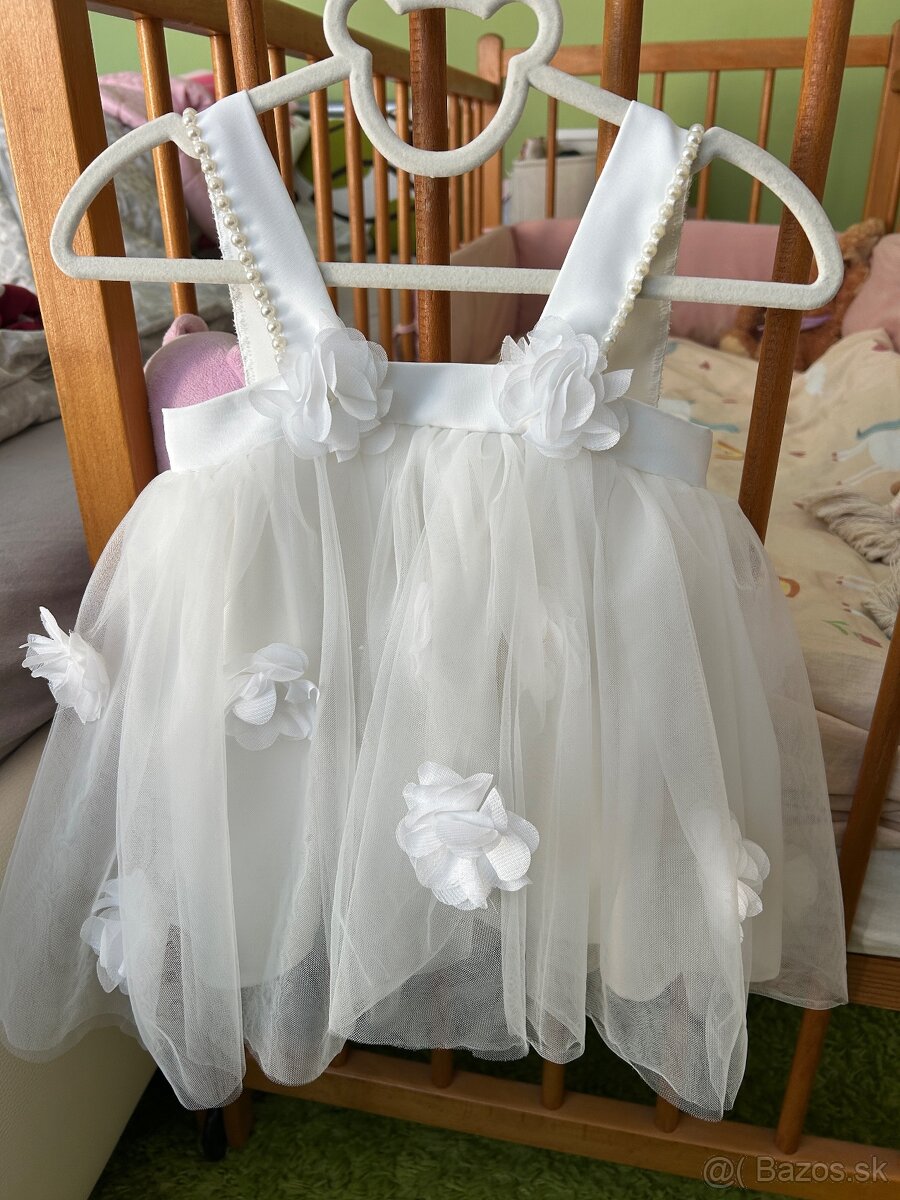 Dievčenské slávnostné svadobné šaty