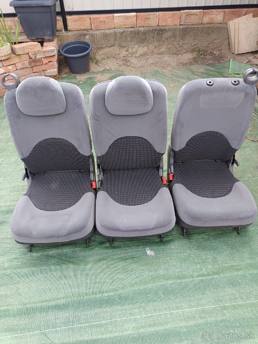 Zadné sedačky Citroen Xsara Picasso 2008