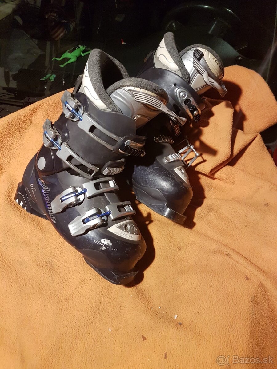 Lyziarky Atomic c. 36/37