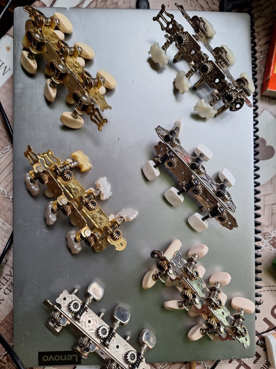 Nághradné diely ku gitarám a basgitarám.