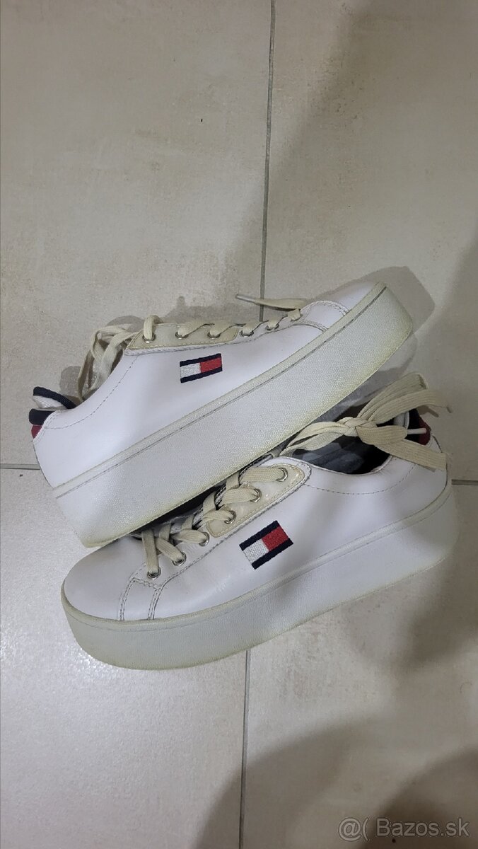 Tommy Hilfiger velkost 39