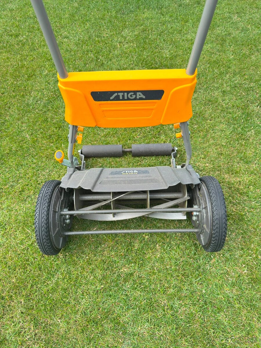 Vretenová kosačka Stiga SCM440FS