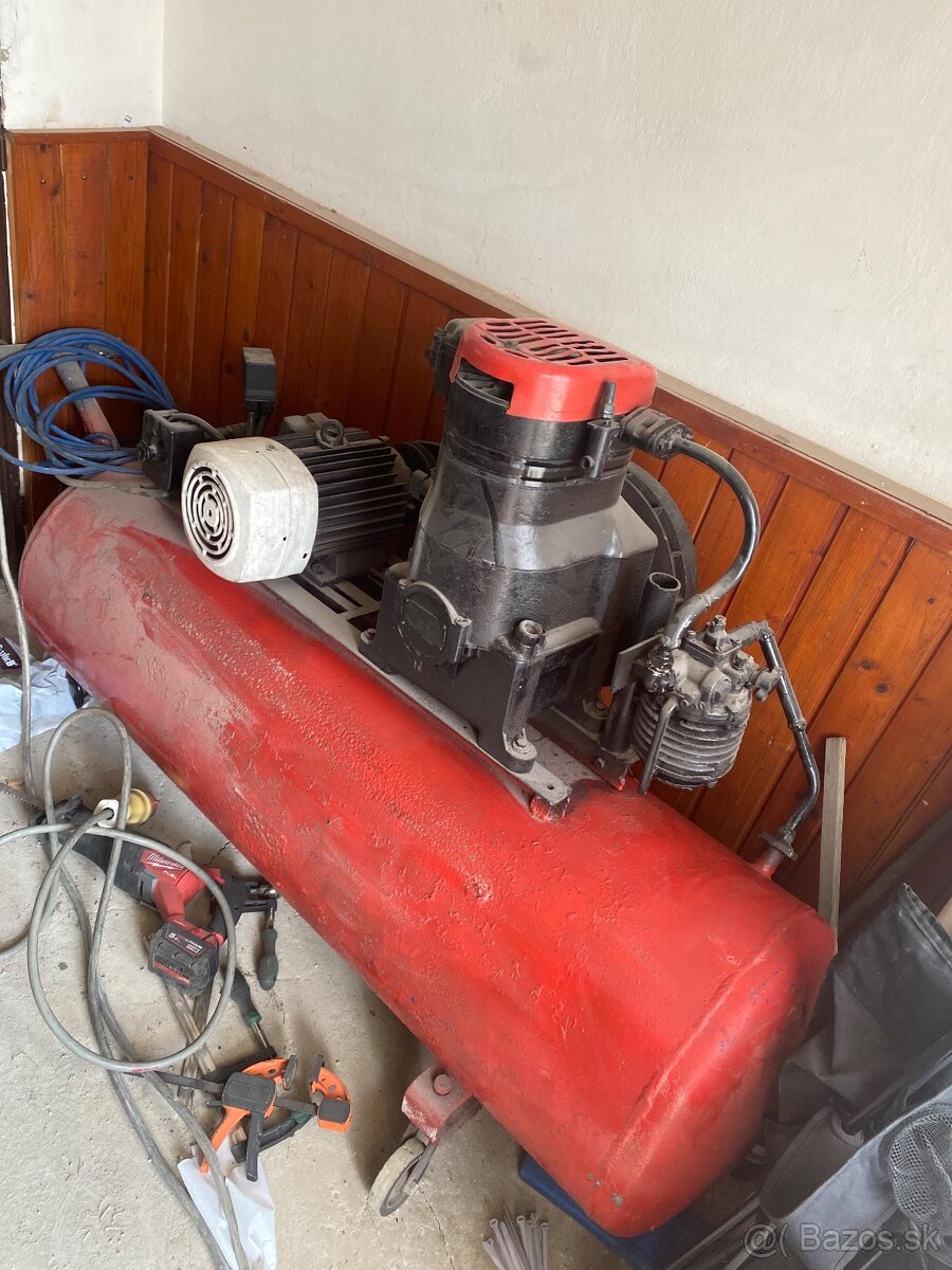 Kompresor 200-250l
