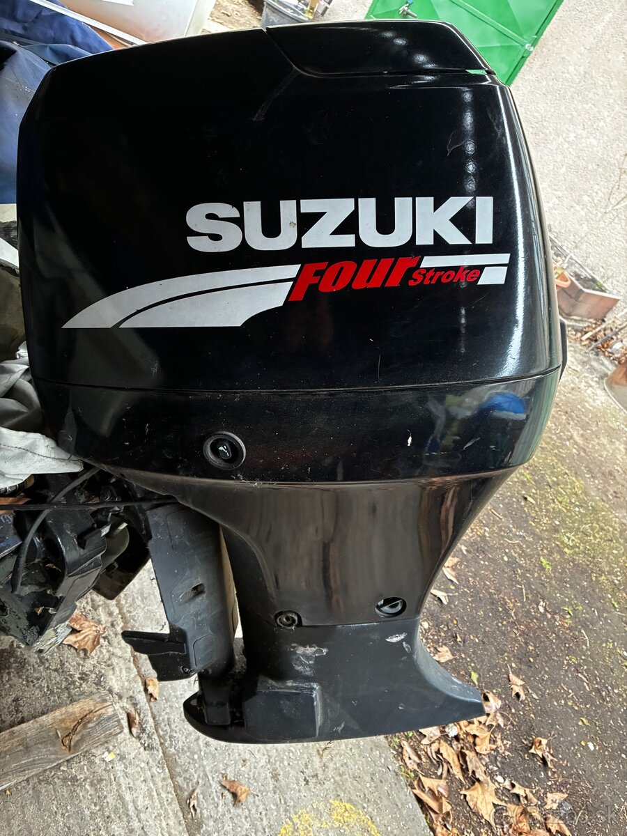 Lodný motor Suzuki 70 EFI
