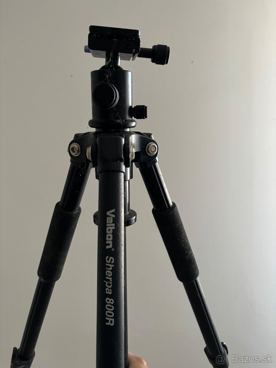 Velbon Sherpa 803R