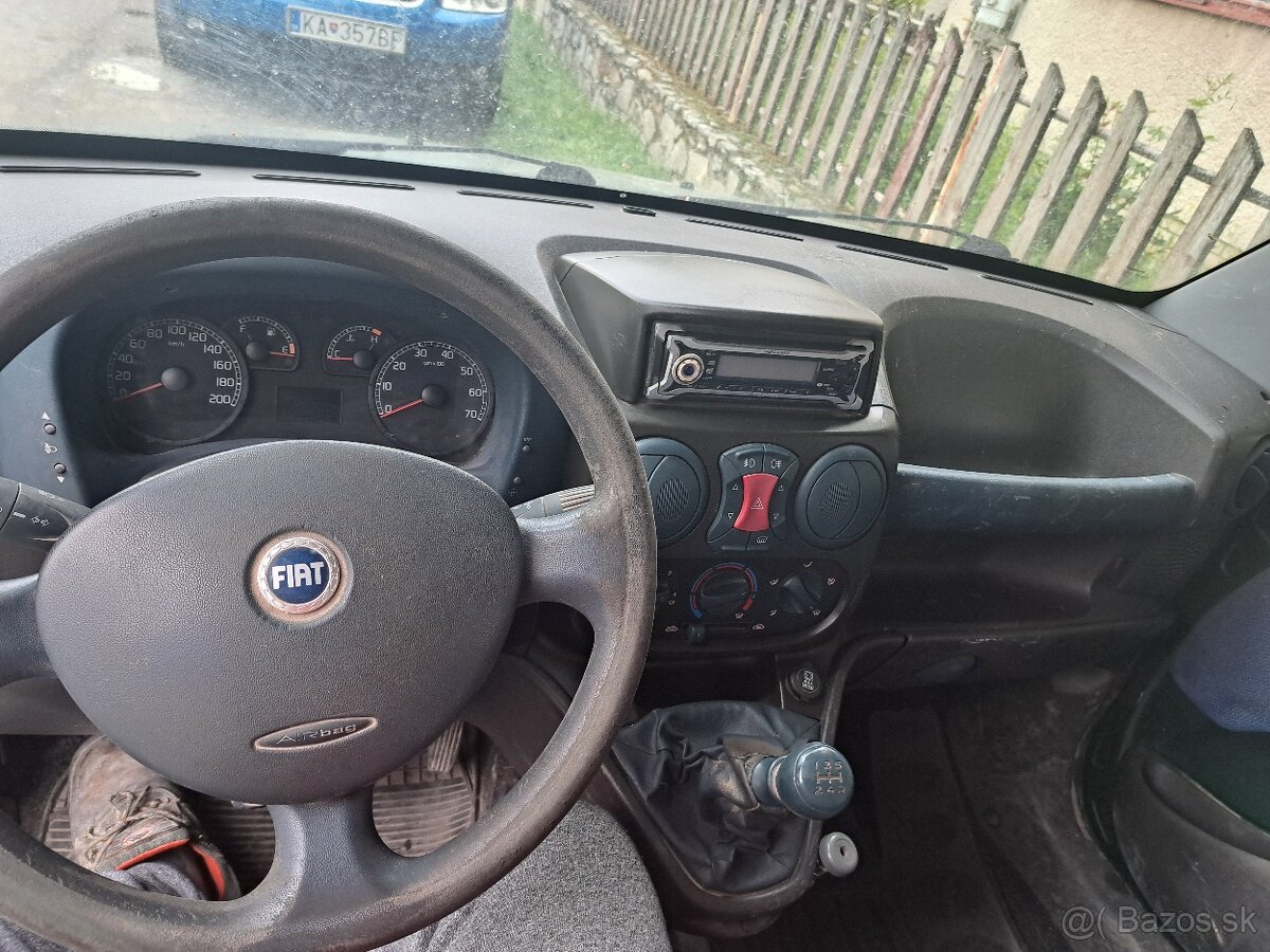 fiat doblo 1.6 benzin 76 kw r.v 2002 s.t.k 2026.4.30