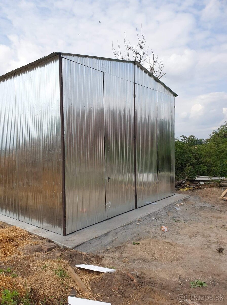 Montovaná pozinkovaná hala 6×12 m – výška prejazdu 4 m