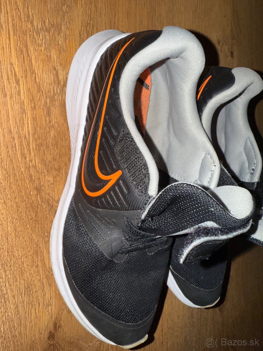 Tenisky Nike Velkost 34