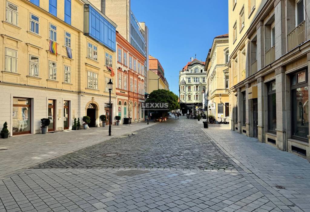 | 2i zariadený byt , Laurinská ul., BA I.- Staré Mesto, 57,3