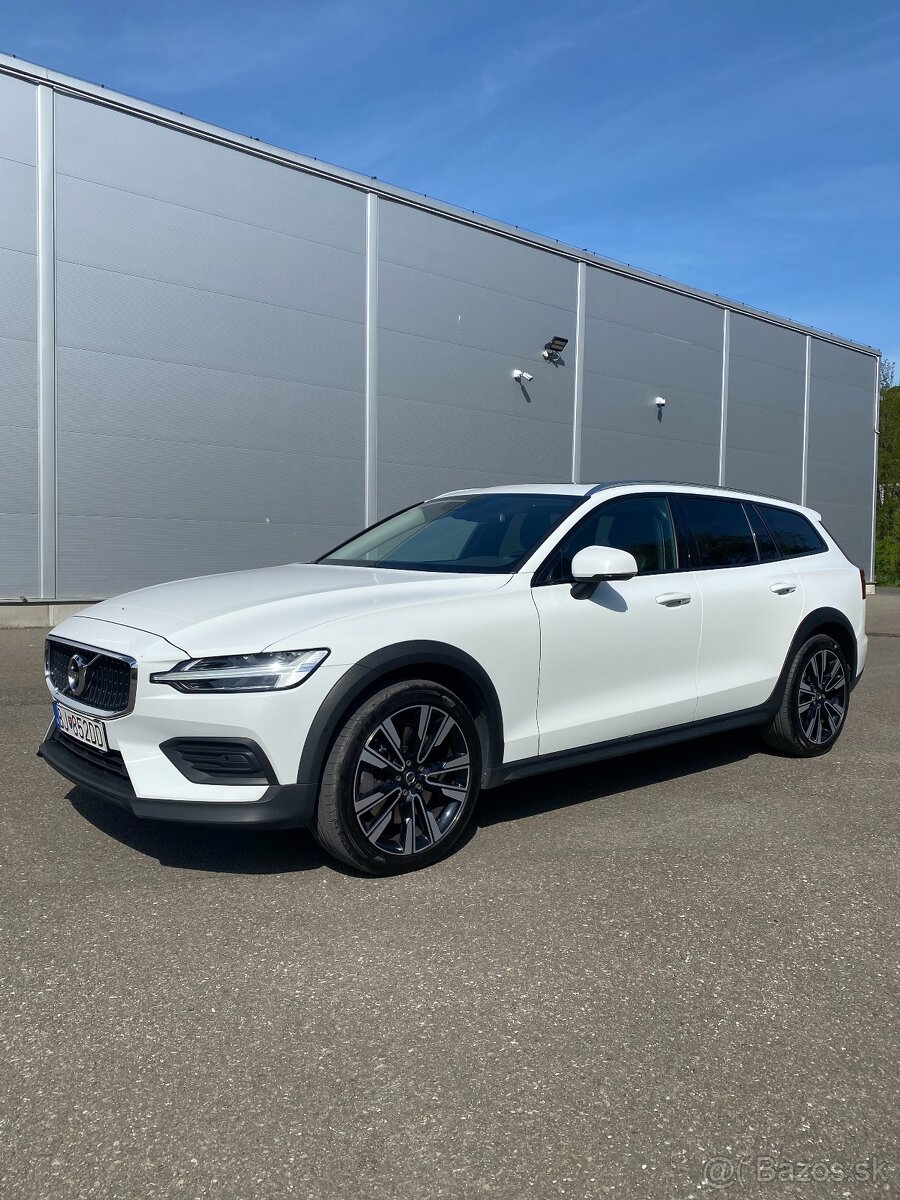 Volvo V60 Cross Country 140 kw