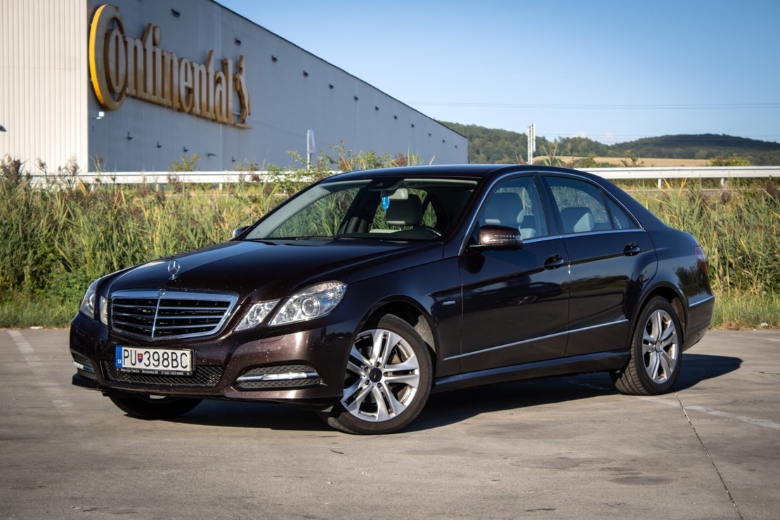 Mercedes-Benz E trieda Sedan 220 CDI Avantgarde A/T