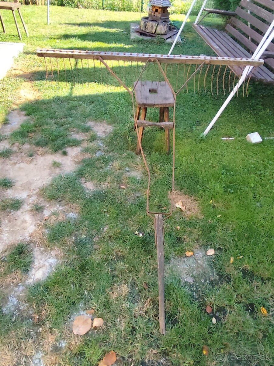 staré železné hrable veľké