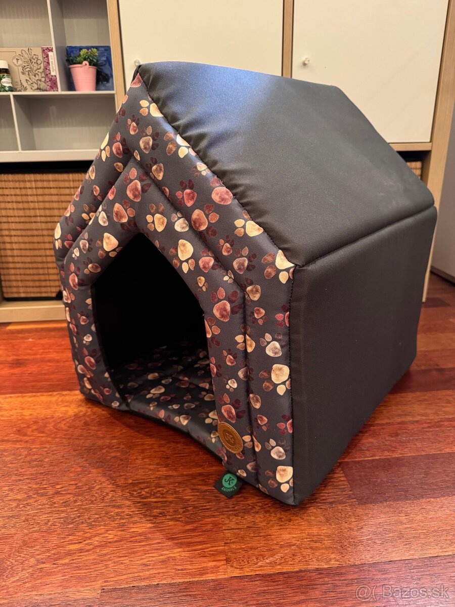 Pelech domček veľkosti 45×40×47 cm