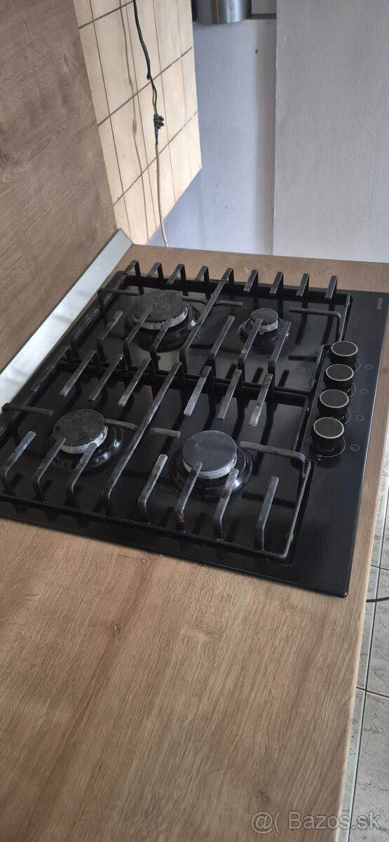 Predám plynový sporak