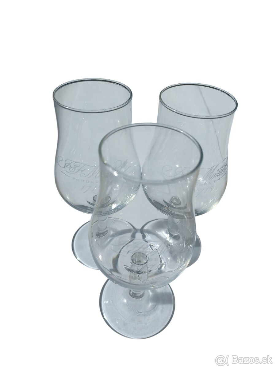 Vysoké poháre JF Martell