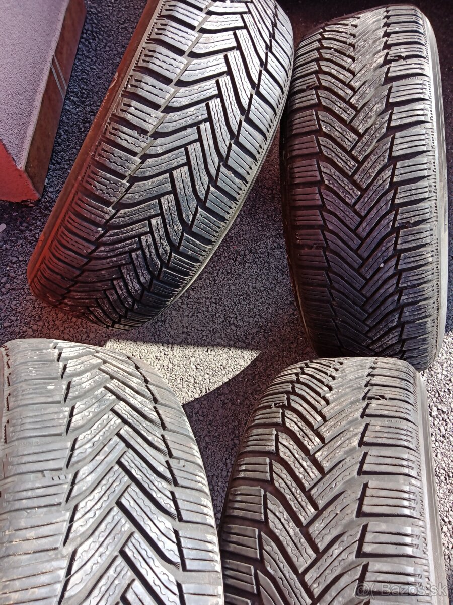 Zimné pneumatiky Michelin 205/60R16 96H