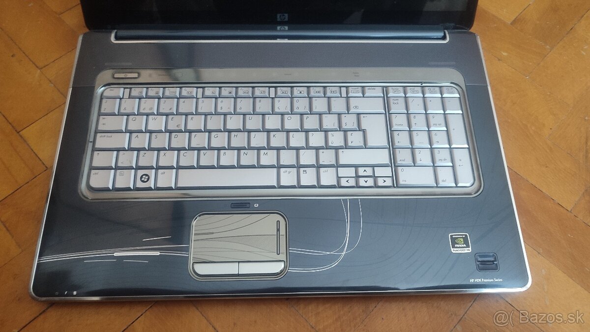 HP HDX 18