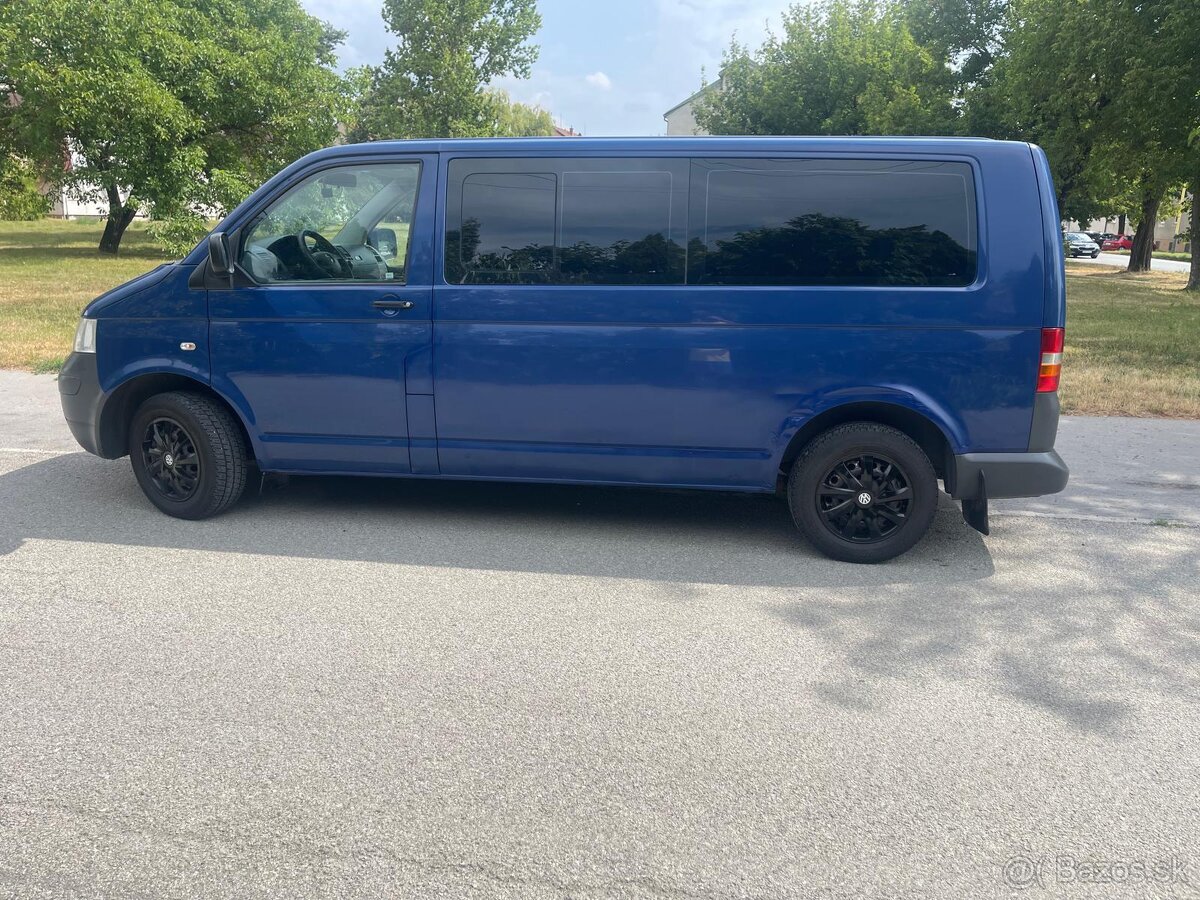 Volkswagen Transporter Caravelle 2,5 TDI 4x4