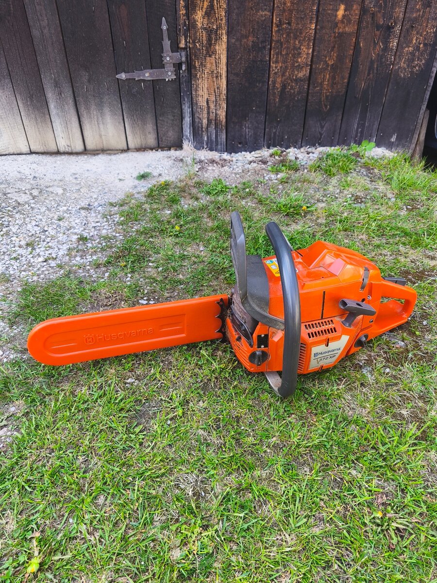 Predám pílu Husqvarna 372 XP