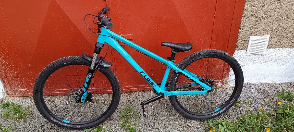 Cube Flying Circus vel.L super stav