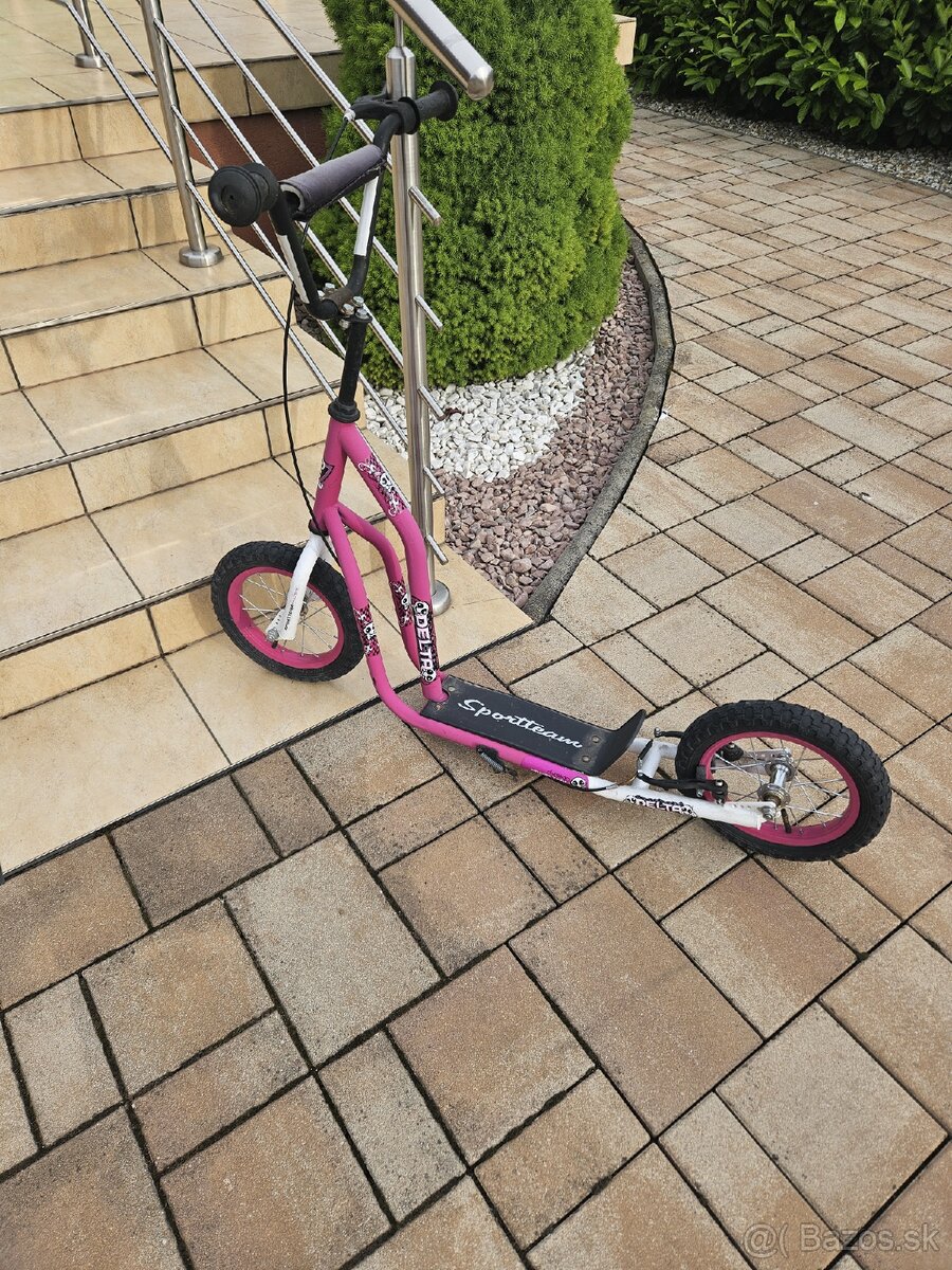 Kolobezka 12" kolesa