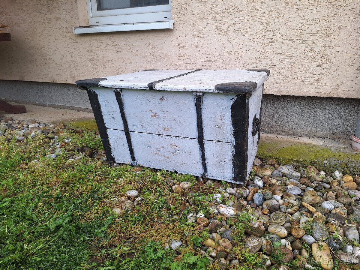 Predám RETRO bedňu...