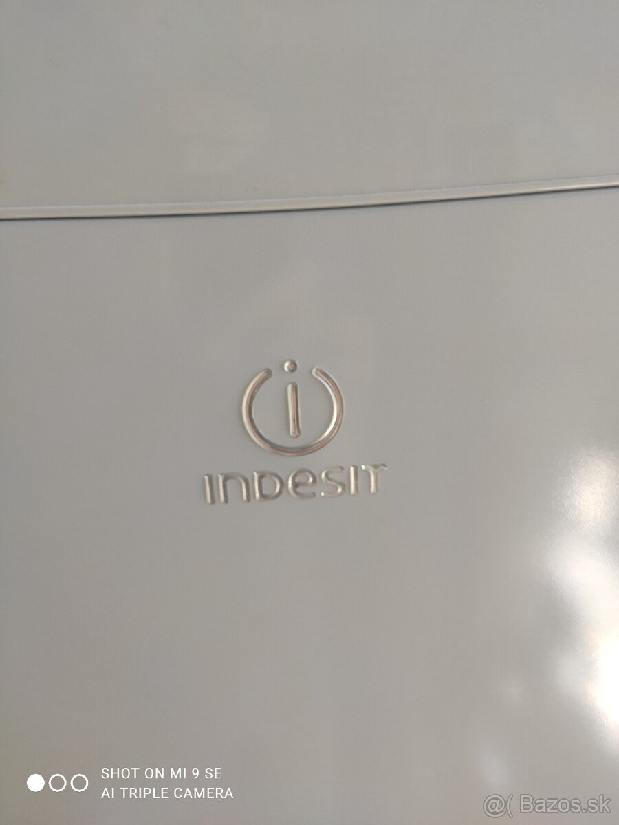 Predám komb.chladničku INDESIT